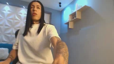 Arohom Lester online show from 10-20-25, 11:10