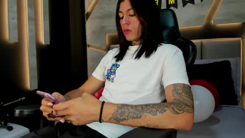 Arohom Lester online show from 02-12-26, 11:16