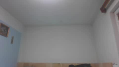 Snapshot of aromannn chatting on 12-19-24, 05:08 aromannn online show from 12-19-24, 05:08