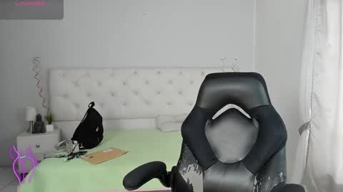 Snapshot of aron_cruz12 chatting on 01-07-25, 01:46 Aron cruz online show from 01-07-25, 01:46