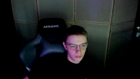 Snapshot of aron_neall chatting on 12-24-24, 07:39 biggest penis online show from 12-24-24, 07:39