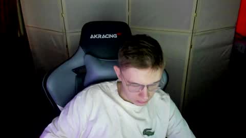 Snapshot of aron_neall chatting on 01-06-25, 07:31 biggest penis online show from 01-06-25, 07:31