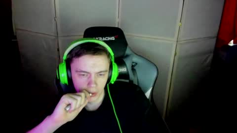 Snapshot of aron_neall chatting on 01-24-25, 11:04 biggest penis online show from 01-24-25, 11:04