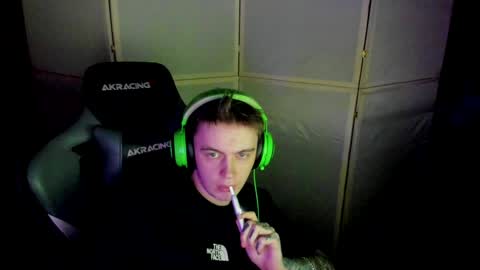 Snapshot of aron_neall chatting on 01-24-25, 02:08 biggest penis online show from 01-24-25, 02:08