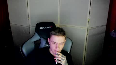 Snapshot of aron_neall chatting on 01-27-25, 07:14 biggest penis online show from 01-27-25, 07:14