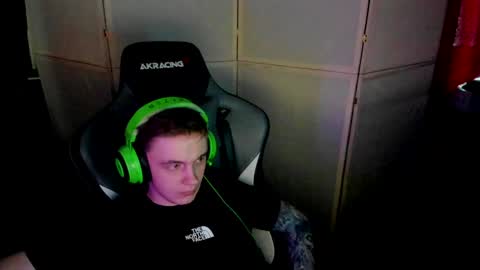 Snapshot of aron_neall chatting on 01-27-25, 10:16 biggest penis online show from 01-27-25, 10:16