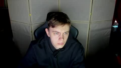 Snapshot of aron_neall chatting on 02-18-25, 06:26 biggest penis online show from 02-18-25, 06:26