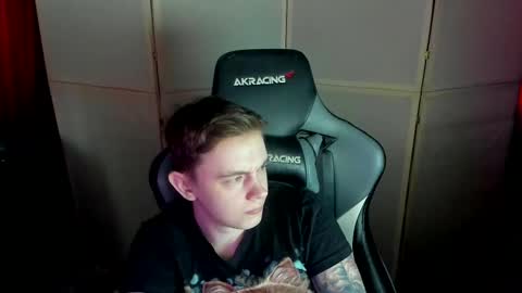 Snapshot of aron_neall chatting on 02-19-25, 06:44 biggest penis online show from 02-19-25, 06:44