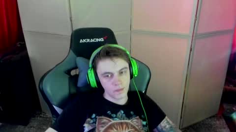 Snapshot of aron_neall chatting on 02-20-25, 07:34 biggest penis online show from 02-20-25, 07:34