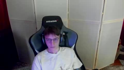 Snapshot of aron_neall chatting on 03-11-25, 01:12 biggest penis online show from 03-11-25, 01:12
