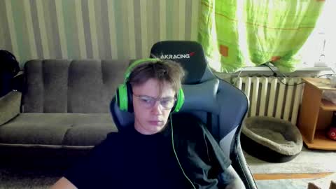 Snapshot of aron_neall chatting on 10-06-25, 09:07 biggest penis online show from 10-06-25, 09:07