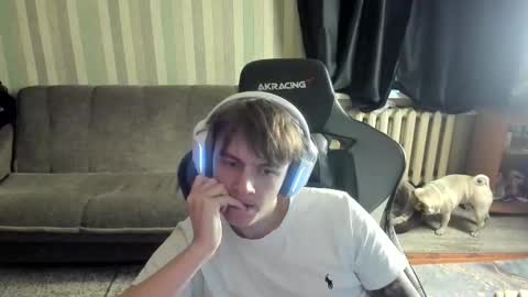 Snapshot of aron_neall chatting on 11-12-25, 06:47 biggest penis online show from 11-12-25, 06:47