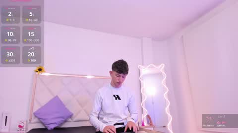 Snapshot of aron_tay chatting on 12-27-24, 04:15 your aron online show from 12-27-24, 04:15