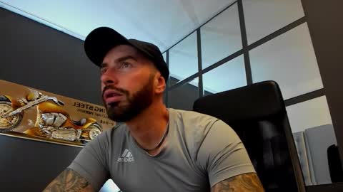 AronGrant online show from 09-28-25, 09:03