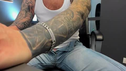 AronGrant online show from 10-19-25, 09:32