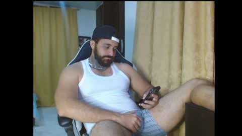 Snapshot of aronmiller404 chatting on 11-13-25, 11:58 aronmiller online show from 11-13-25, 11:58