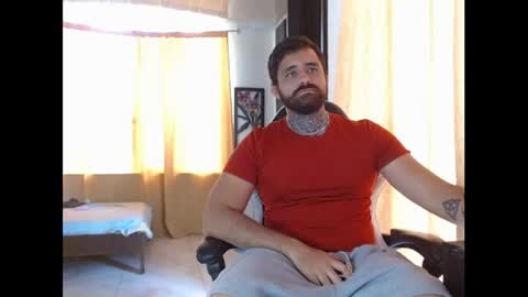 Snapshot of aronmiller404 chatting on 11-19-25, 03:56 aronmiller online show from 11-19-25, 03:56