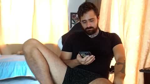 Snapshot of aronmiller404 chatting on 11-27-25, 05:48 aronmiller online show from 11-27-25, 05:48