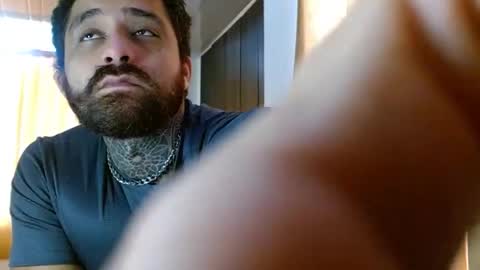 Snapshot of aronmiller404 chatting on 11-30-25, 04:22 aronmiller online show from 11-30-25, 04:22