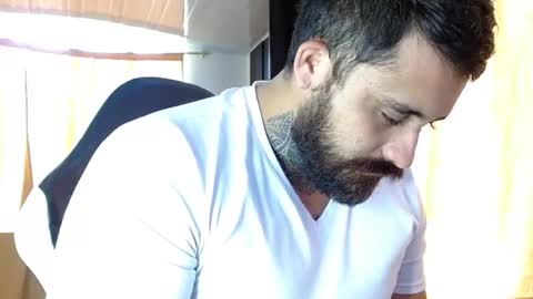 Snapshot of aronmiller404 chatting on 01-15-26, 06:00 aronmiller online show from 01-15-26, 06:00