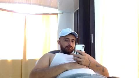 Snapshot of aronmiller404 chatting on 03-05-26, 06:15 aronmiller online show from 03-05-26, 06:15