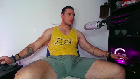 Snapshot of aronsmith69 chatting on 02-28-26, 04:41 aronsmith69 online show from 02-28-26, 04:41