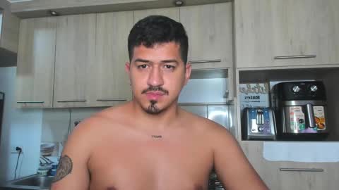 Snapshot of aronwilliams69 chatting on 02-26-25, 06:26 ARON Independent model online show from 02-26-25, 06:26