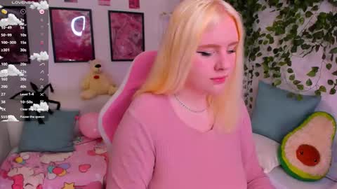 Snapshot of art_lovee_ chatting on 02-14-26, 01:24 art_lovee_ online show from 02-14-26, 01:24