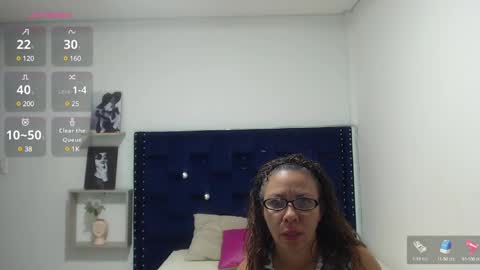 Snapshot of artemiza_love_ chatting on 01-18-25, 12:04 artemiza online show from 01-18-25, 12:04