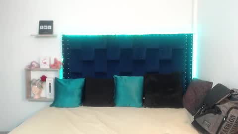 Snapshot of artemiza_love_ chatting on 03-04-25, 12:12 artemiza online show from 03-04-25, 12:12