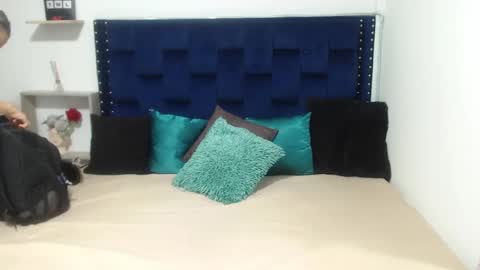 Snapshot of artemiza_love_ chatting on 03-11-25, 12:06 artemiza online show from 03-11-25, 12:06