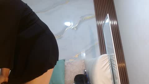 Snapshot of artemiza_love_ chatting on 09-13-25, 12:16 artemiza online show from 09-13-25, 12:16