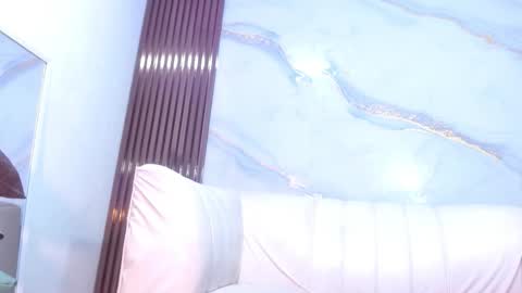 Snapshot of artemiza_love_ chatting on 09-27-25, 12:10 artemiza online show from 09-27-25, 12:10