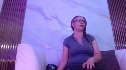 Snapshot of artemiza_love_ chatting on 10-04-25, 12:14 artemiza online show from 10-04-25, 12:14