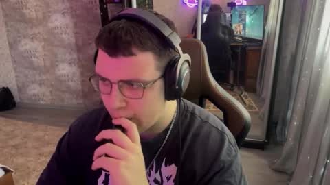 Snapshot of arthurabel chatting on 03-11-26, 11:49 arthurabel online show from 03-11-26, 11:49