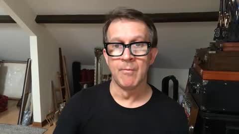 Snapshot of artisterotic chatting on 02-26-26, 10:36 artisterotic online show from 02-26-26, 10:36