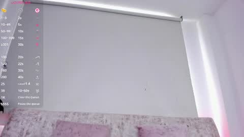 Snapshot of artmiajoy chatting on 06-19-26, 01:04 MIA OF artmiajoy online show from 06-19-26, 01:04