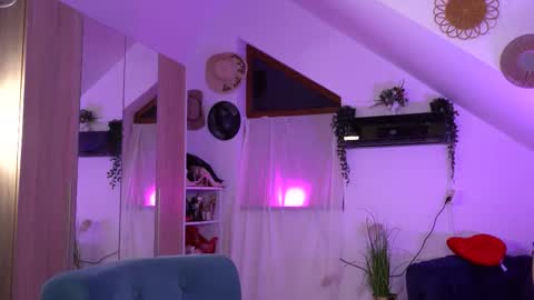 Amalia online show from 09-09-25, 09:03