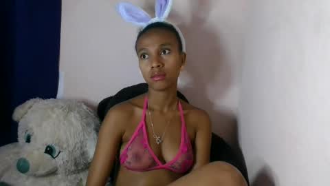 artsloveyou online show from 07-11-26, 03:42