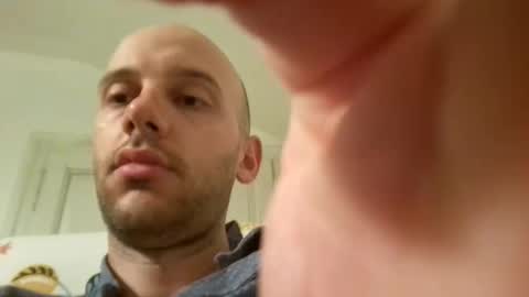 Snapshot of artur833 chatting on 09-19-25, 08:53 artur833 online show from 09-19-25, 08:53