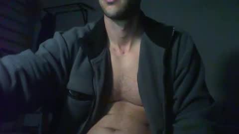 Snapshot of artur833 chatting on 10-11-25, 08:29 artur833 online show from 10-11-25, 08:29