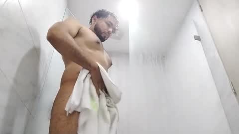 arturguy01 online show from 12-19-24, 12:34