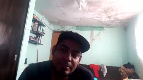 Snapshot of arturo_alvarado93 chatting on 10-06-25, 04:59 the chosen one online show from 10-06-25, 04:59