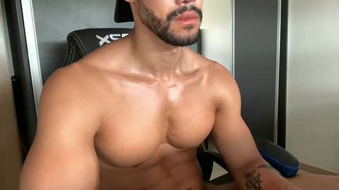 Arthur Villasboas online show from 12-13-24, 01:22