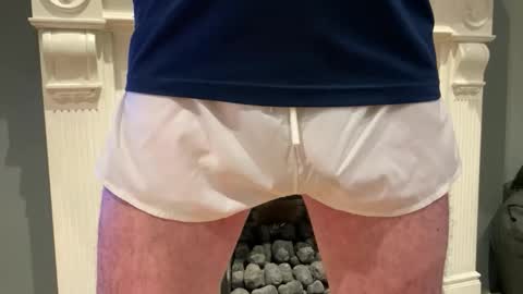 Snapshot of artybee chatting on 12-15-25, 11:47 artybee online show from 12-15-25, 11:47