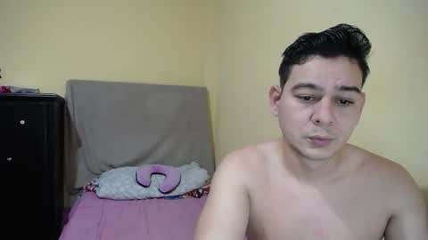 Snapshot of arvahot69 chatting on 09-29-25, 10:36 arvahot69 online show from 09-29-25, 10:36