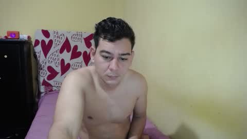 Snapshot of arvahot69 chatting on 10-06-25, 10:45 arvahot69 online show from 10-06-25, 10:45
