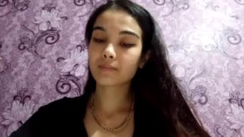 Amina online show from 12-04-25, 08:28