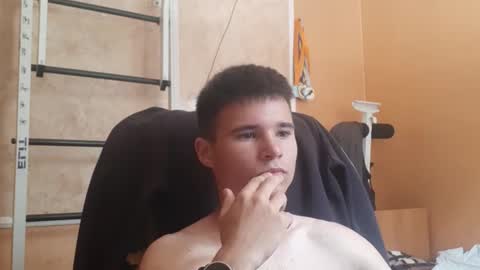 Snapshot of arvyn_ chatting on 06-16-26, 09:12 Denis online show from 06-16-26, 09:12