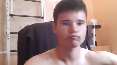 Snapshot of arvyn_ chatting on 06-22-26, 07:49 Denis online show from 06-22-26, 07:49